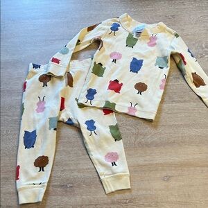 Hanna Andersson 2T pajamas EUC